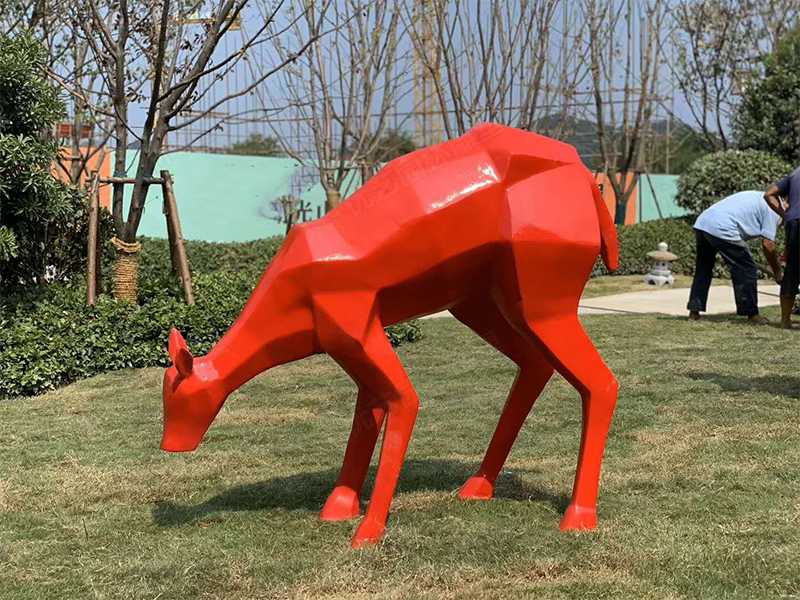 玻璃鋼雕塑工廠,機(jī)械鹿雕塑 玻璃鋼雕塑工廠,機(jī)械鹿雕塑
